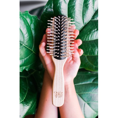Semi-Circular Wooden Brush with Short Teeth | Ideal for Fringe, Bangs and Blow-Dry Styling