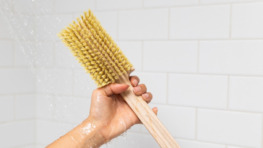 Body Brushing: Benefits, precautions, and our tips