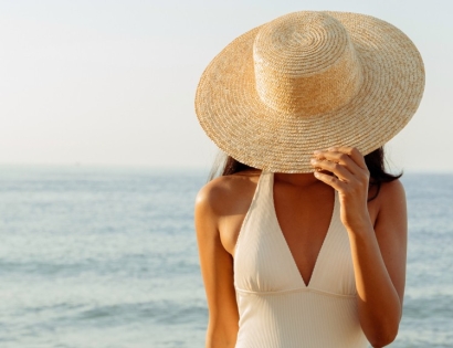 Post-Summer Hair Care: How to Revive Sun, Salt, and Chlorine-Damaged Hair